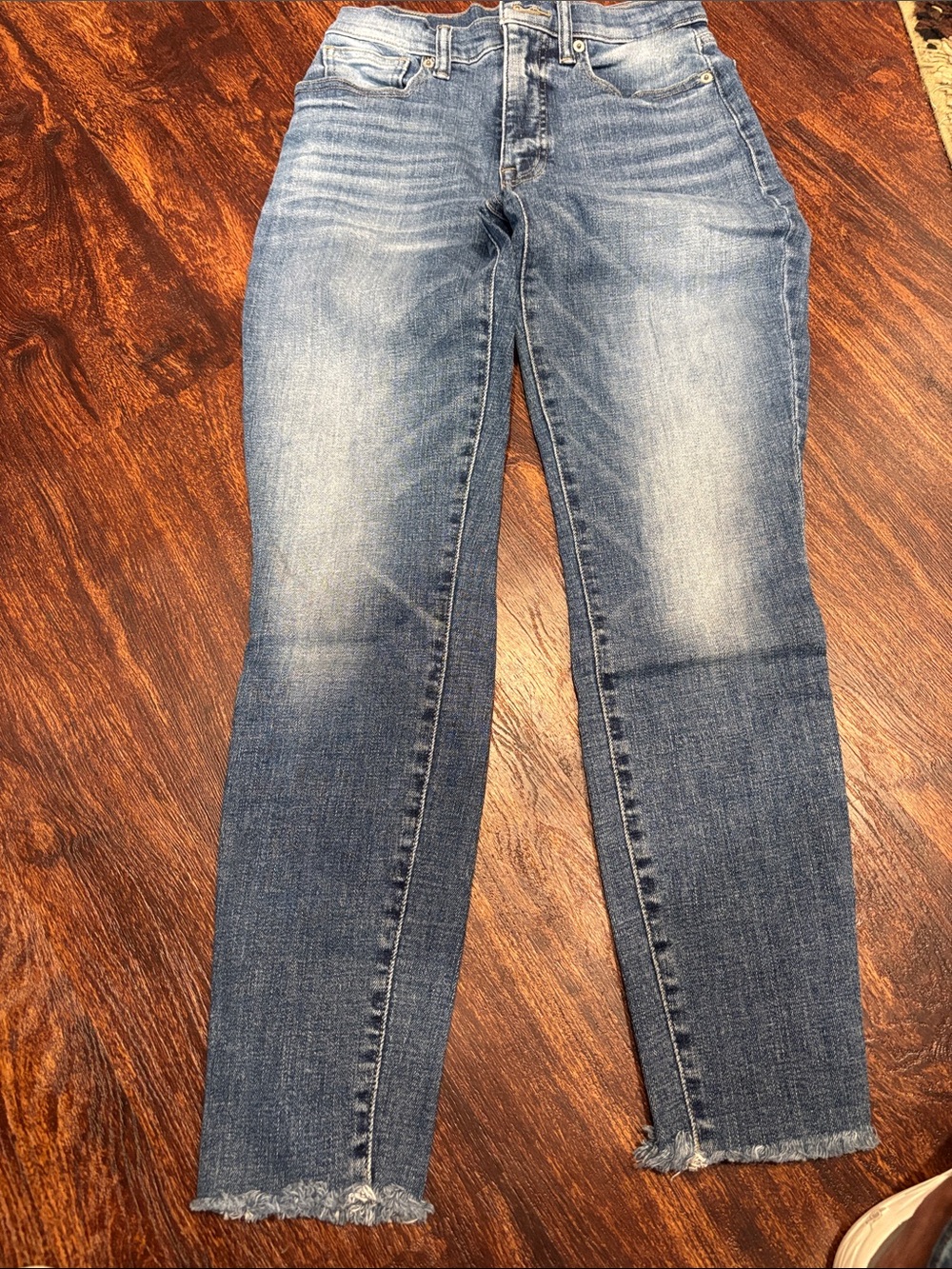 Lucky Brand Light Wash Cropped Straight Jeans